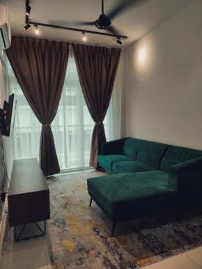 Amar & Nora Homestay